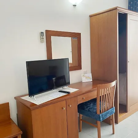 منتزه العطل Villaggio Aurora 4*